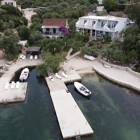 Apartments By The Sea Zuronja, Peljesac - 10137 Brijesta Экстерьер фото
